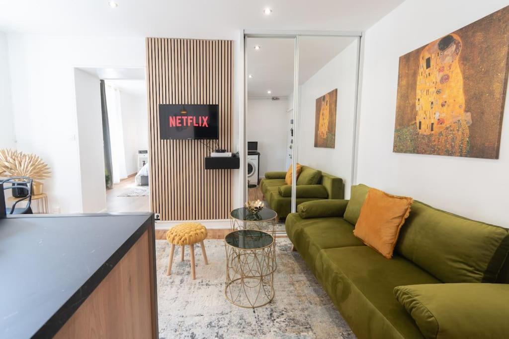 Parisian & Chic Appartement -15 Min From Paris Center Иври сюр Сен Екстериор снимка
